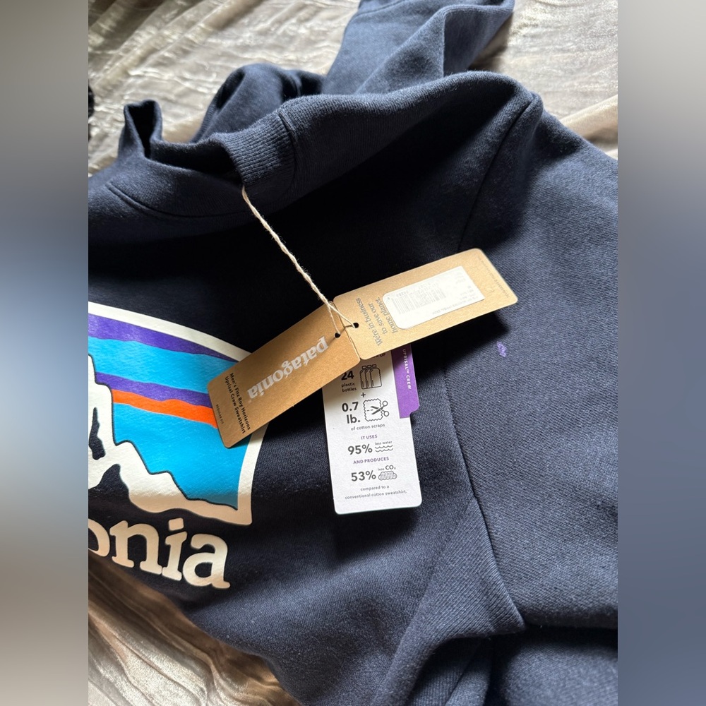 XS Patagonia Blue Crewneck Sweater with Iconic Logo - Picture 9 of 12